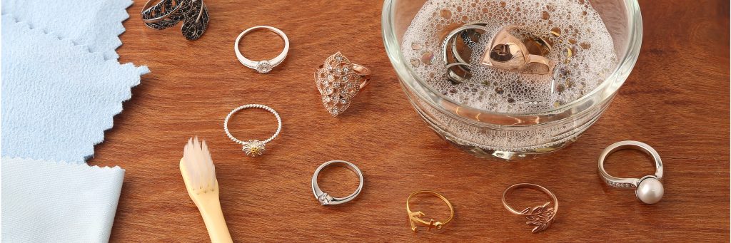 How to Clean Stainless Steel Jewelry 