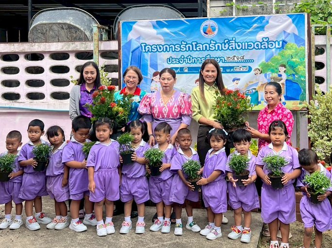 planting flowers